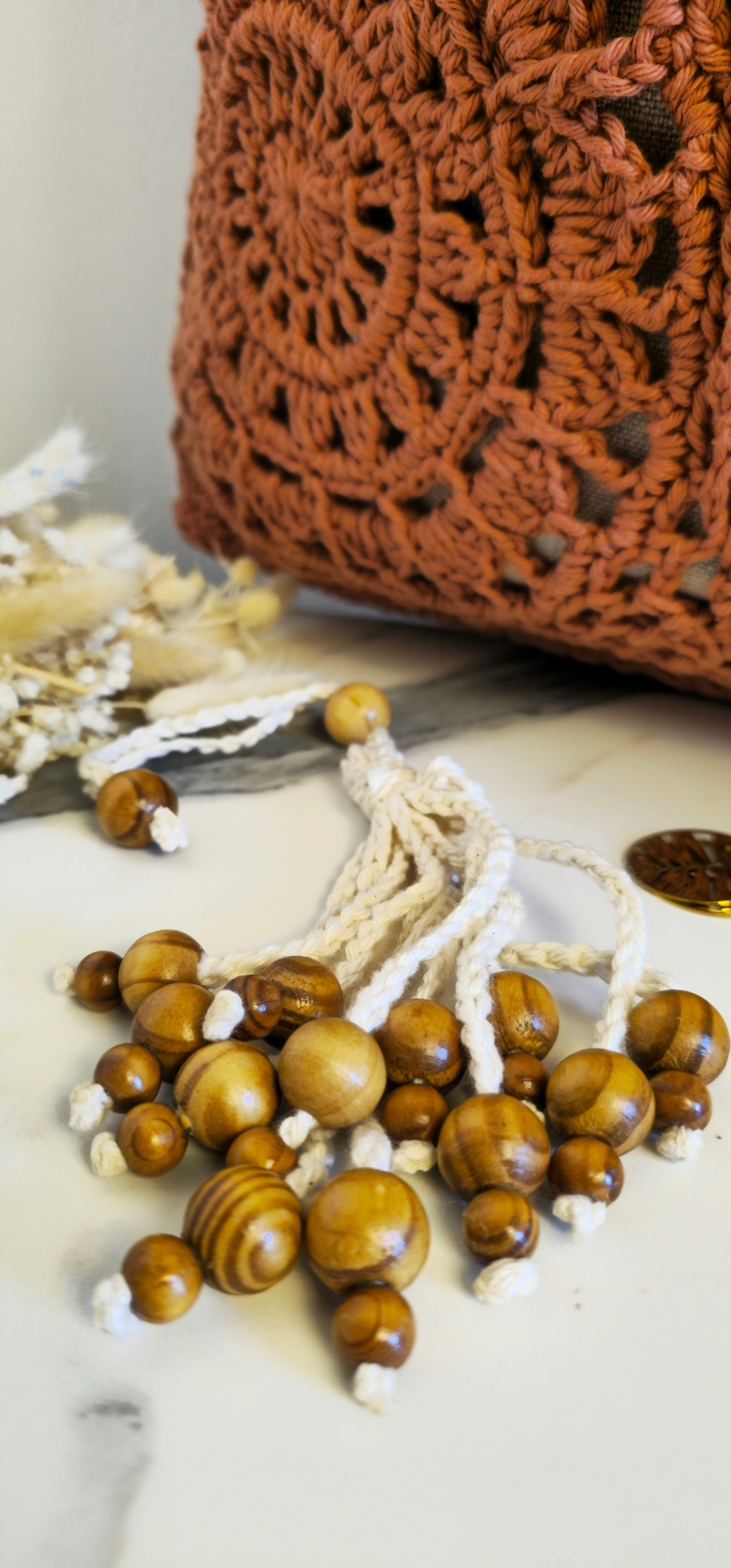 Borsa "Gal" Rosone in Lino e Cotone – Pezzo Unico con Fodera a Contrasto e Charm Maya