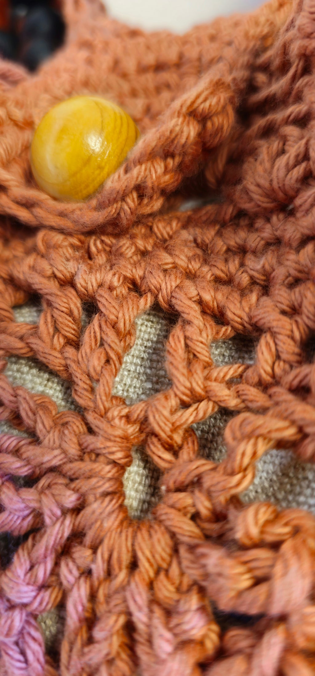 Borsa "Gal" Rosone in Lino e Cotone – Pezzo Unico con Fodera a Contrasto e Charm Maya