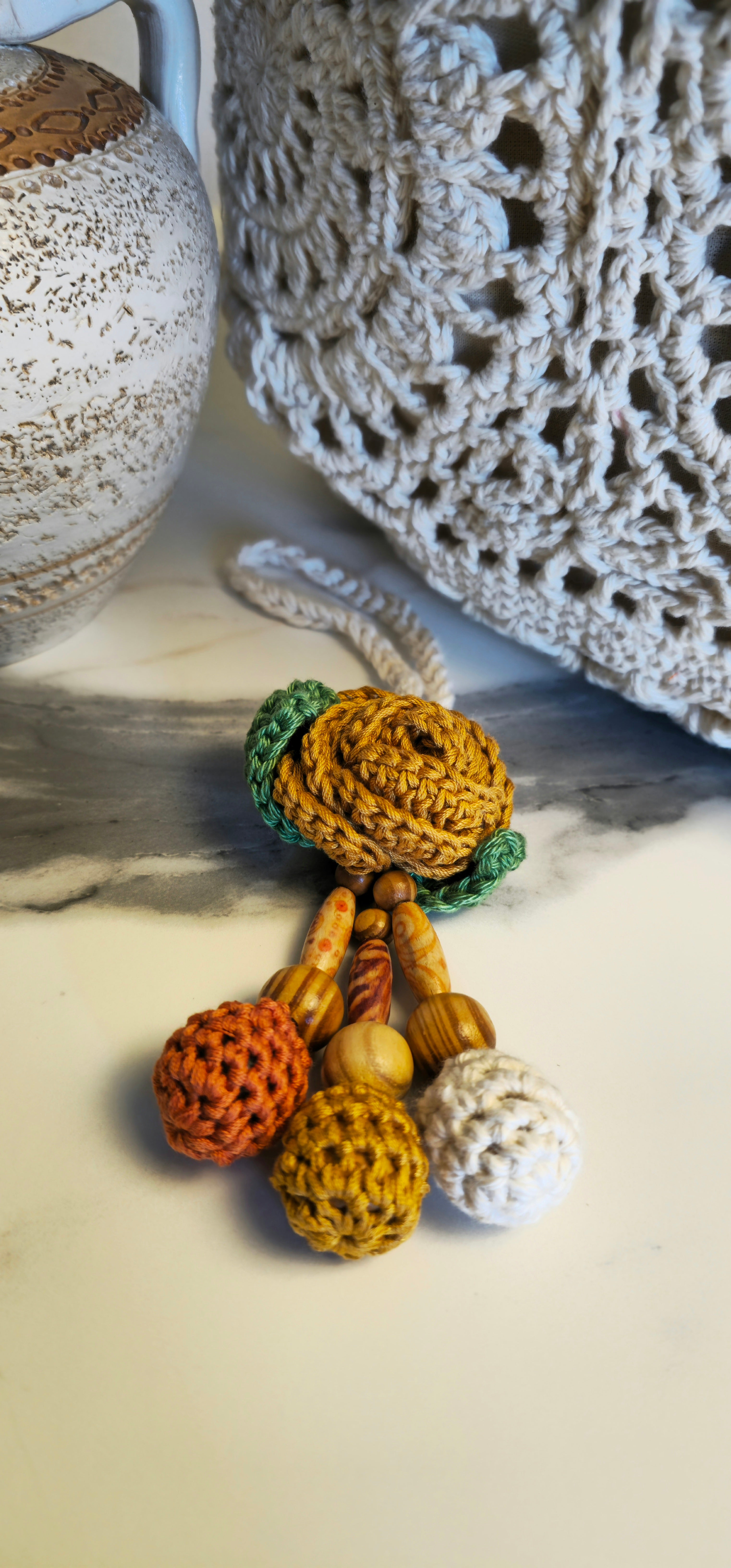 Borsa "Gal" Rosone in Cotone e Lino Naturale – Pezzo Unico con Charm Flora