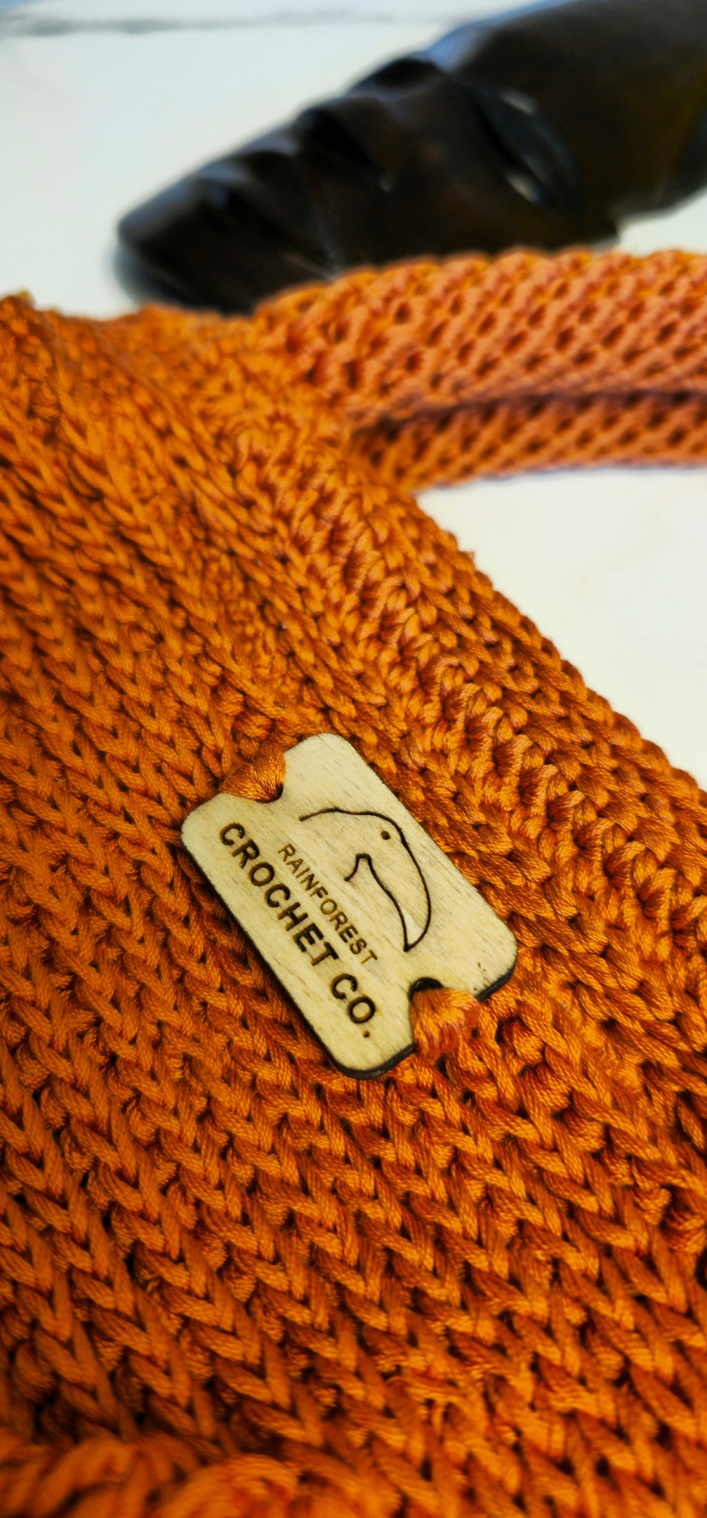 Borsa Elis in Cotone Egiziano e Lino Arancio – Pezzo Unico con Manici Crochet